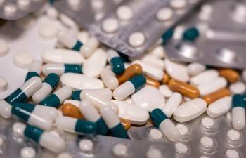Шокотерапия: Всемирная организация здравоохранения забраковала лекарства против ковида