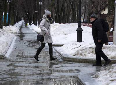 Синоптики вернули желтый уровень погодной опасности в Москве