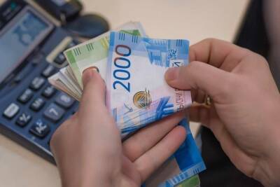 Жителям РФ рассказали, кто с 14 февраля получит по 10 тысяч рублей