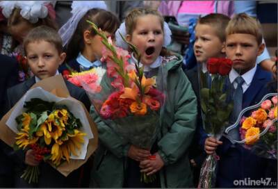 В Петербурге отменены COVID-ограничения для школьников