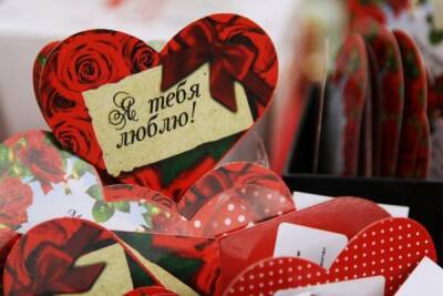 Сябитова сочла бессмысленной идею Милонова запретить День святого Валентина