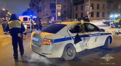 В Санкт-Петербурге пьяный уроженец Коми протаранил полицейский автомобиль