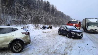 На Серовском тракте массовое ДТП – столкнулись 21 машина (ФОТО)