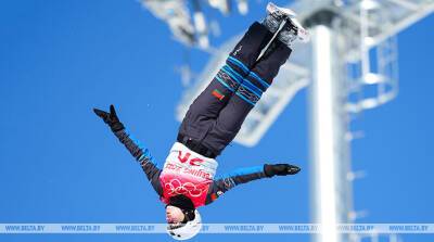 ФОТОФАКТ: Гуськова и Андриянова выступят в финале олимпийского турнира по лыжной акробатике