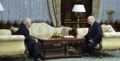 Президент встретился с украинским политиком А. Морозом