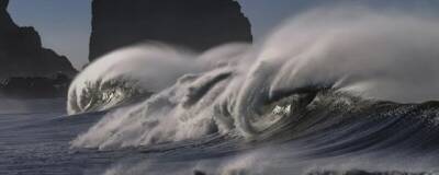 В Тихом океане зафиксирована самая экстремальная в истории волна-убийца