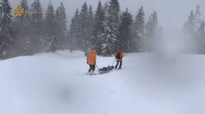 В Карпатах эвакуировали группу травмированных лыжников