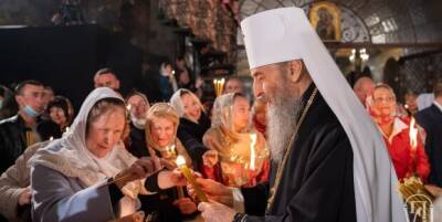 Священик УПЦ розповів про традицію освячення свічок на Стрітення