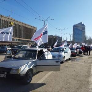 «Мы за честные налоги»: в Запорожье прошел автопробег предпринимателей. Фото. Видео