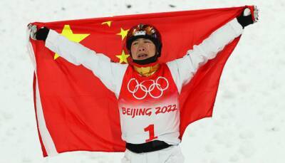 Китаянка Сюй Мэнтао выиграла золото Олимпиады в лыжной акробатике у женщин