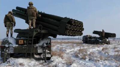 Украина перебрасывает полученное от Запада оружие в Донбасс – Пушилин