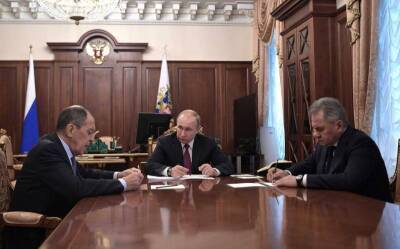 Путин провел встречи с Лавровым и Шойгу. Главное