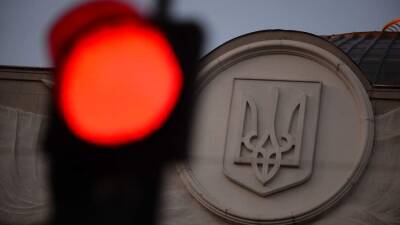 На Украине уточнили число покинувших страну депутатов