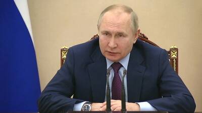 Владимир Путин в Кремле провел встречи с министром иностранных дел и главой Минобороны