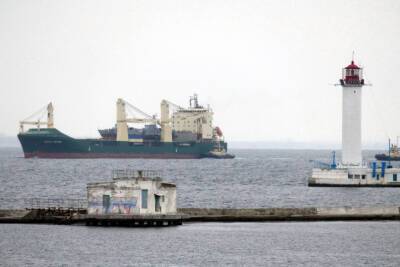 Блокада не помеха: движение судов в Черном море проходит по новому маршруту