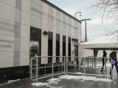 Блинкен объявил о переезде американских дипломатов из Киева во Львов. Посольство в столице закрывают