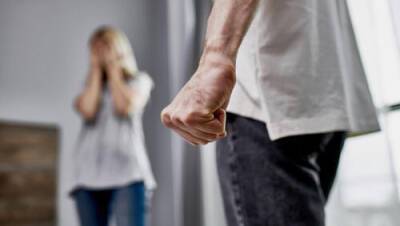 Житель Крайот осужден за нападение на жену, несмотря на ее признание в клевете