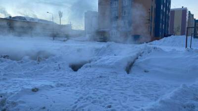 Южносахалинка провалилась в кипяток под снегом после аварии на теплотрассе
