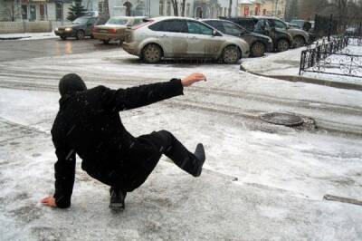 Дефицит кадров: из-за плохой уборки снега возбудили 1225 уголовных дел - nakanune.ru - Санкт-Петербург