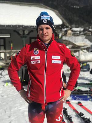 Сахалинский горнолыжник Дмитрий Пышкин завоевал серебро международных соревнований