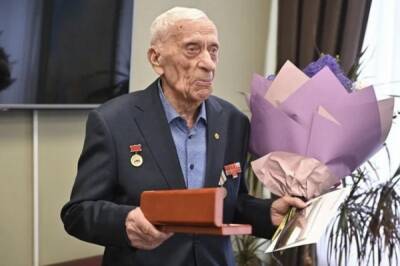 Хабаровский ветеран ВОВ отметил 100-летний юбилей