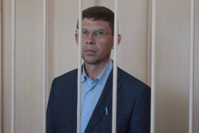 В Челябинске суд начал рассматривать дело о взятке первого замминистра строительства