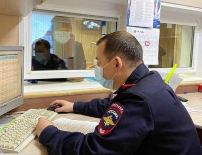 Из-за коронавируса ГИБДД Екатеринбурга отменила услуги для живой очереди