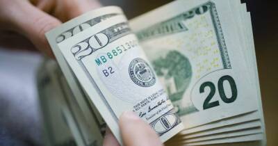 Покупать валюту бессмысленно: в ОП рассказали, как изменится курс доллара в Украине