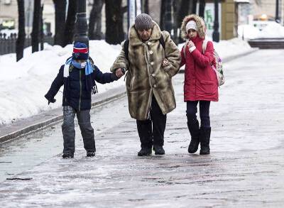 Желтый уровень погодной опасности продлили в Москве