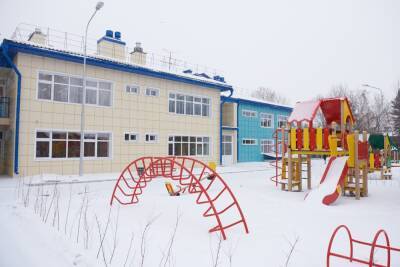 Мэр Иркутска Болотов поручил сохранить объем финансирования на ремонт школ в 2022 году