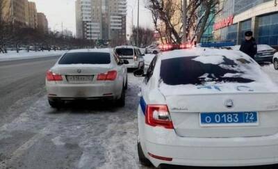 В Тюмени поймали водителя BMW, который не хотел платить 112 тысяч рублей штрафов