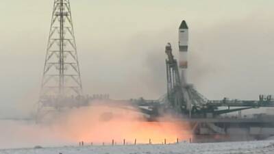 Старт ракеты «Союз» с грузом для МКС — видео