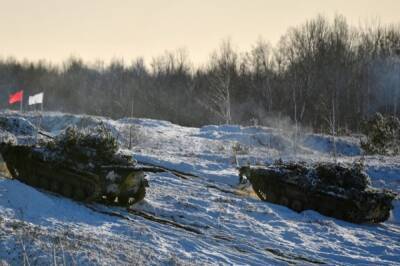 МО: военные возвращаются в пункты дислокации после учений в Белоруссии