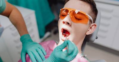 ОРВИ, тонзиллит, герпес. Когда стоит отложить визит к стоматологу и почему