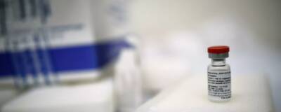 Гинцбург: Привитые «Спутником» матери передают детям антитела с грудным молоком