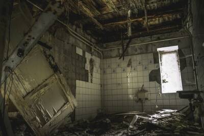 В Брянском Фокино суд ограничил доступ в заброшенное общежитие