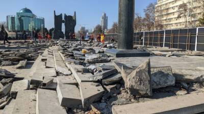 Хоким Ташкента заявил, что реконструкцию площади возле бюста Владимира Джанибекова выполняют за счет средств AKFA