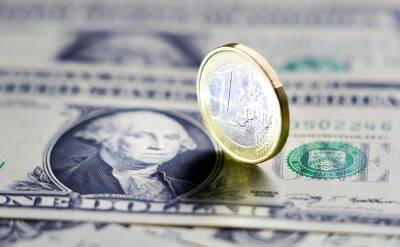 Курс валют на завтра: ЦБ сказал, чего ждать от доллара и евро