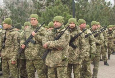 Киев разрешил теробороне воевать в зоне боевых действий