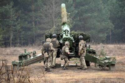 ВСУ продолжают стягивать артиллерийское вооружение к линии разграничения в Донбассе
