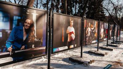 Как профессиональные модели: в Москве открылась фотовыставка о столичных промышленниках