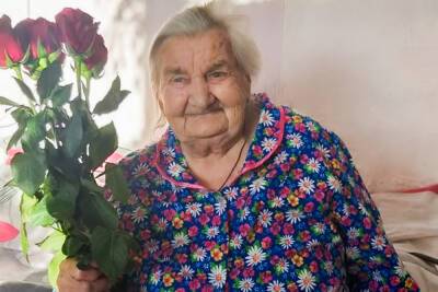 Ветеран войны Татьяна Парфенова отметила столетний юбилей в Тверской области