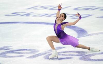 Валиева и Щербакова заняли первые строчки в короткой программе на Олимпиаде в Пекине