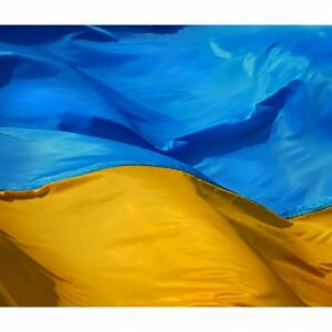 На запорожской «Радуге» развернут один из самых больших флагов Украины