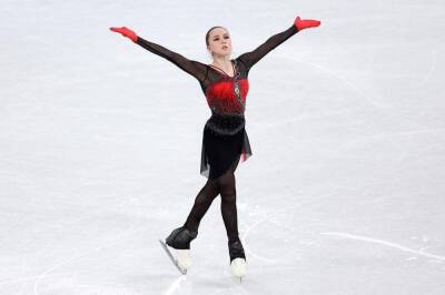 Камила Валиева заняла первое место на короткой программе Олимпиады в Пекине