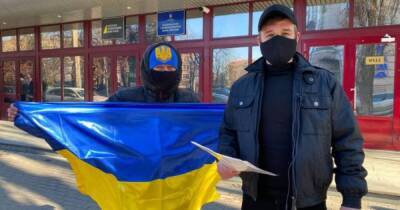 Активисты потребовали от НАБУ допросить депутата Киевсовета Кулебу по делу о взятке ее коллеги Трубицына