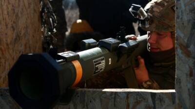 На Донбассе украинские военные тренировались стрелять из NLAW и гранатометов – штаб ООС