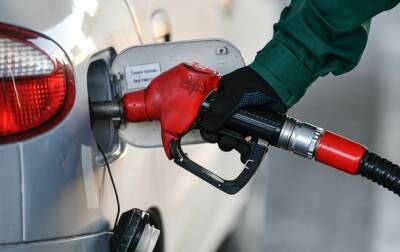 Минэкономики поднимает цену на бензин и ДП