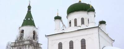 В Кузнецке прошел обряд освящения новых куполов Вознесенского кафедрального собора