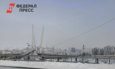 Заносы, сугробы и пустой город: как выглядит Владивосток после суточной метели